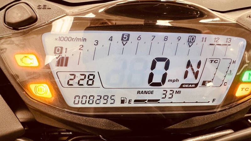 2017 Suzuki GSX-S1000F ABS