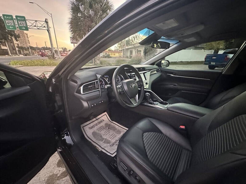 2018 Toyota Camry SE