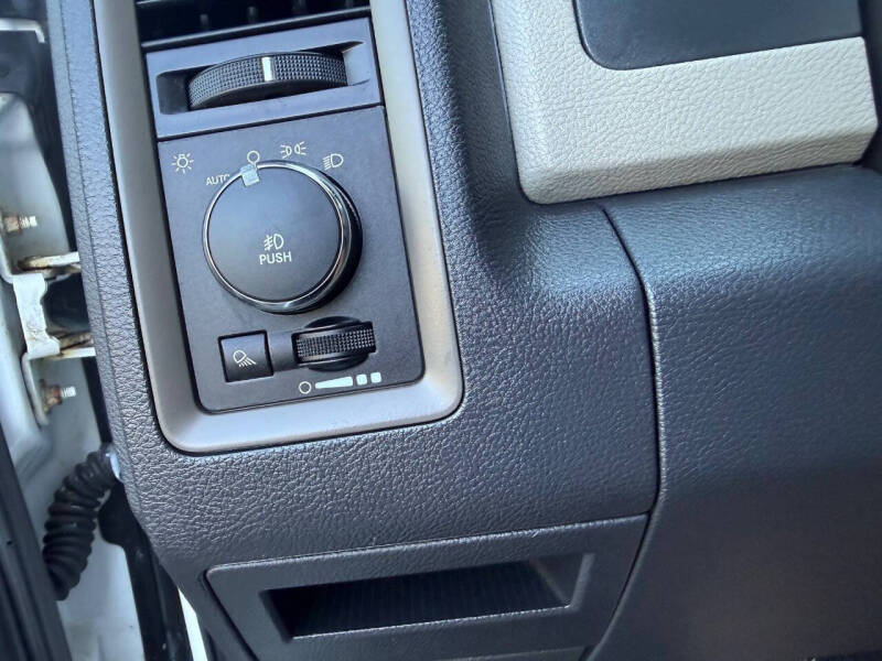 2012 RAM 1500 ST