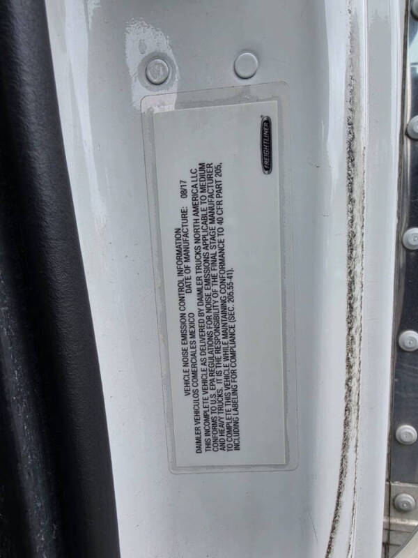 2018 Freightliner M2 106