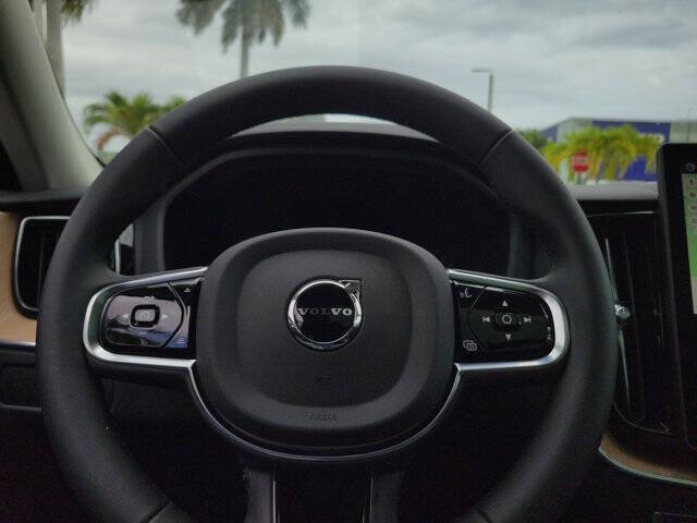 2026 Volvo XC60 B5 Core