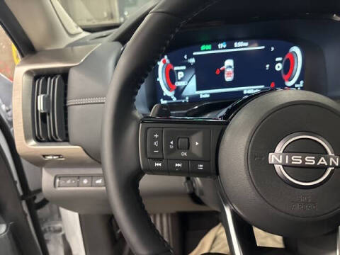 2025 Nissan Pathfinder Platinum