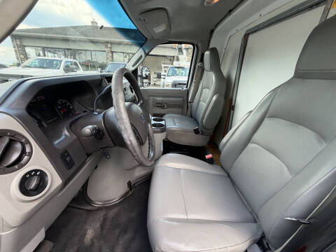 2015 Ford E-Series E-350 SD