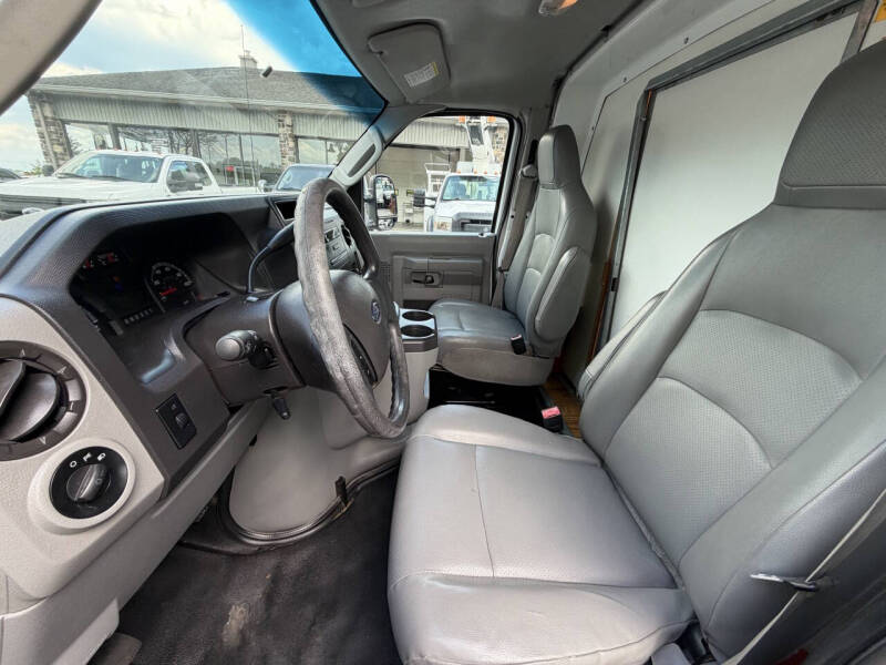 2015 Ford E-Series E-350 SD