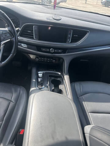 2022 Buick Enclave Essence
