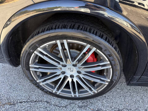 2016 Porsche Cayenne GTS