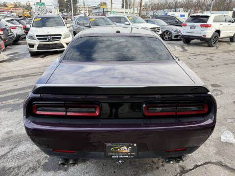 2022 Dodge Challenger SXT