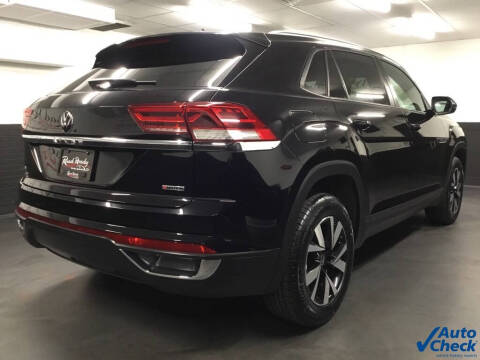 2021 Volkswagen Atlas Cross Sport SE 4Motion