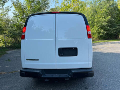 2019 Chevrolet Express 2500
