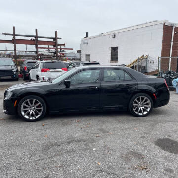 2016 Chrysler 300 S