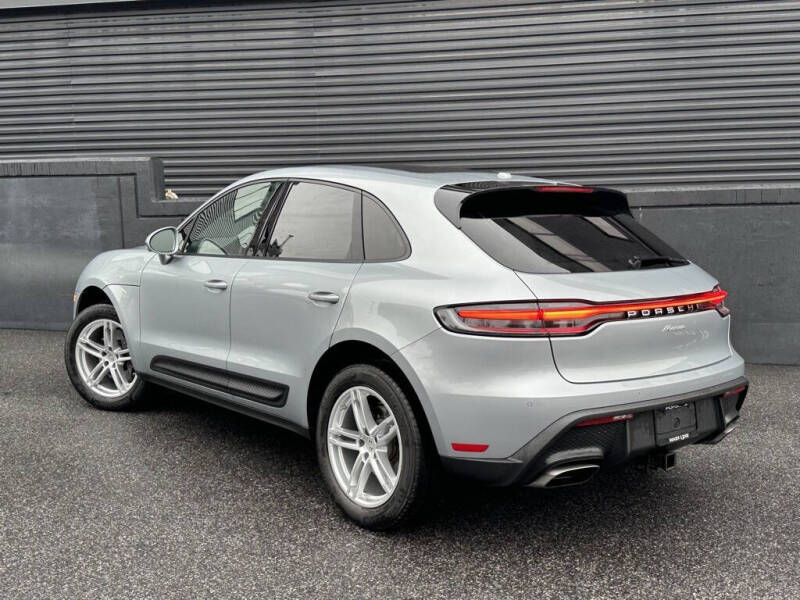 2025 Porsche Macan