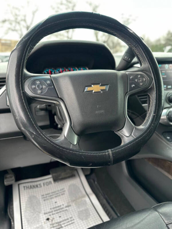 2017 Chevrolet Suburban LT