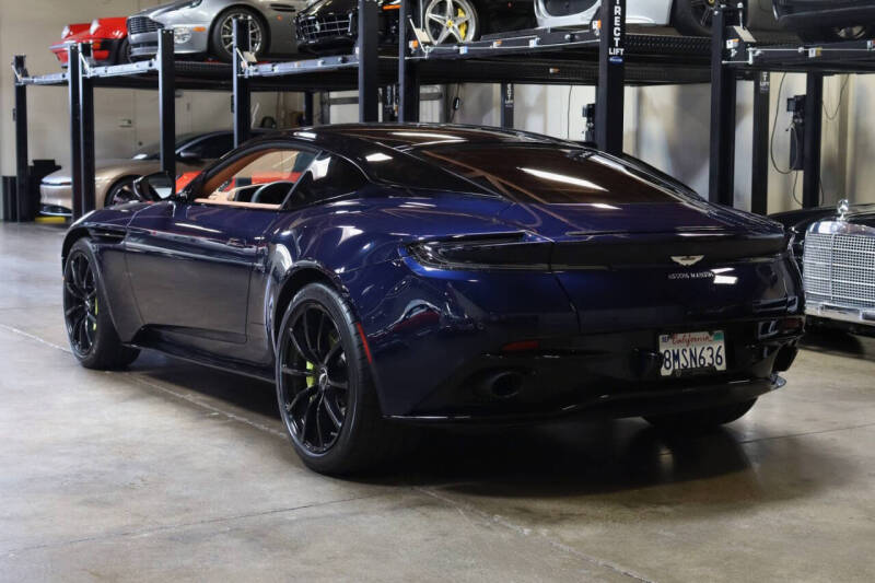 2019 Aston Martin DB11 AMR