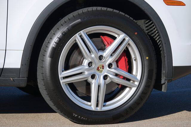 2016 Porsche Cayenne S