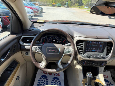 2017 GMC Acadia Denali