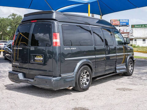 2017 Chevrolet Express 2500