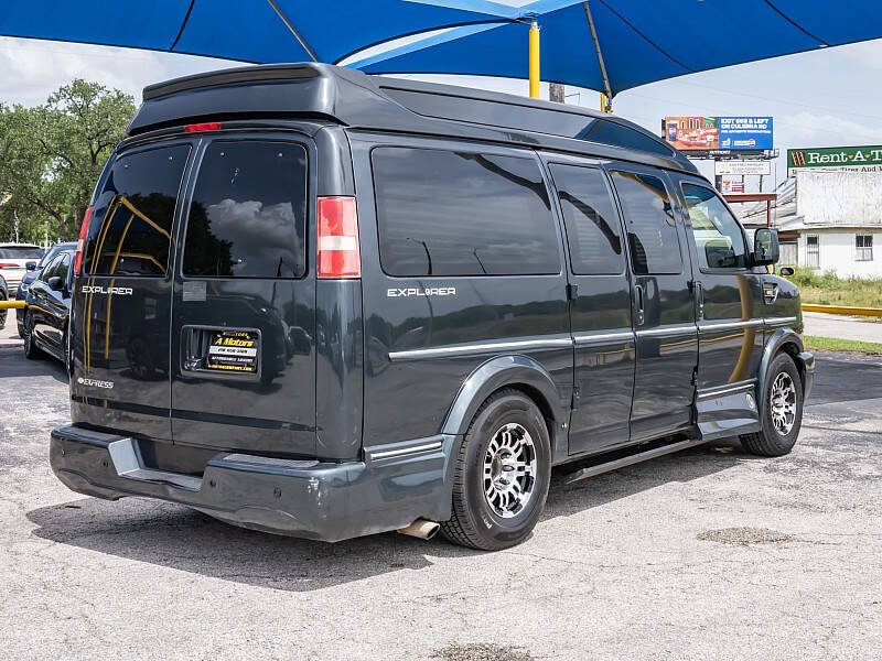 2017 Chevrolet Express 2500