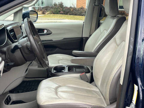 2019 Chrysler Pacifica Touring L