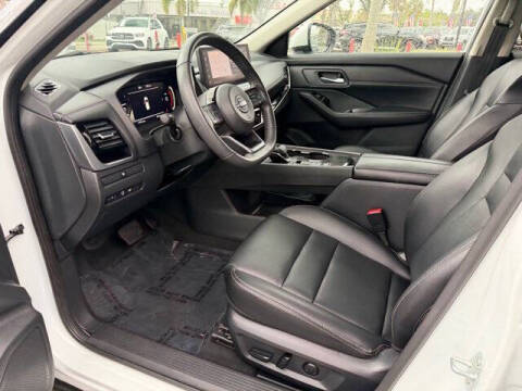 2024 Nissan Rogue SL
