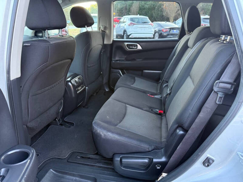 2017 Nissan Pathfinder S