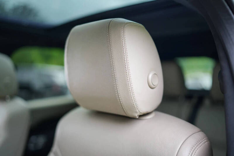 2019 Land Rover Discovery SE