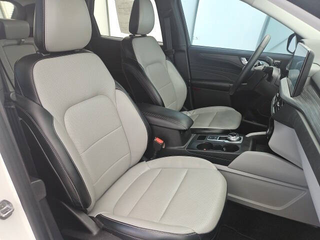 2023 Ford Escape Platinum