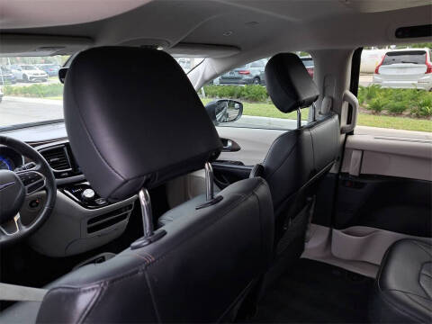 2019 Chrysler Pacifica Touring L