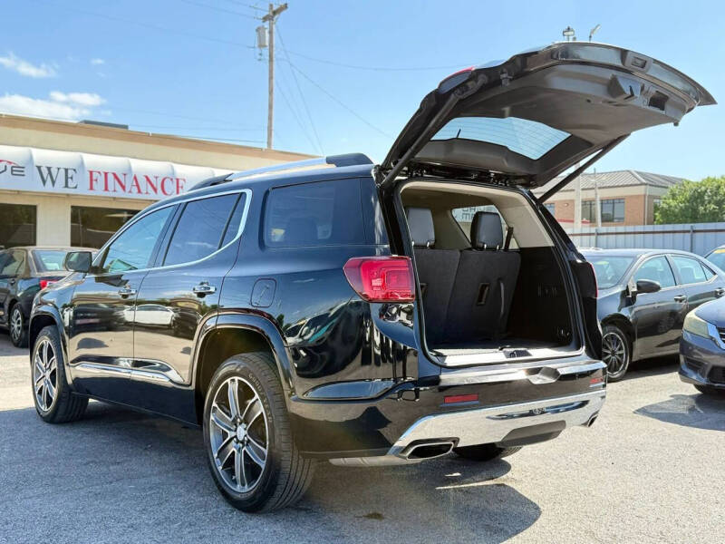 2017 GMC Acadia Denali