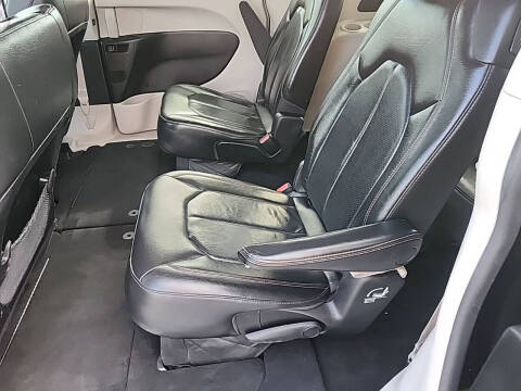 2019 Chrysler Pacifica Touring L