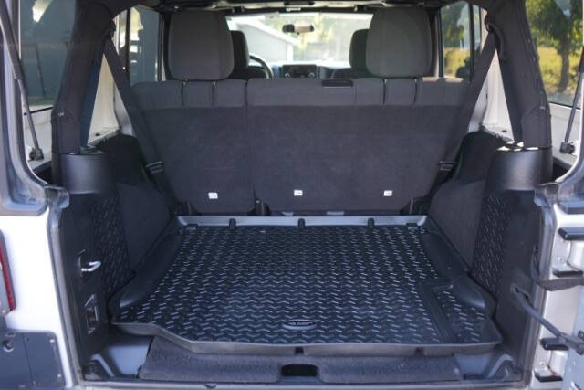 2012 Jeep Wrangler Unlimited Sport