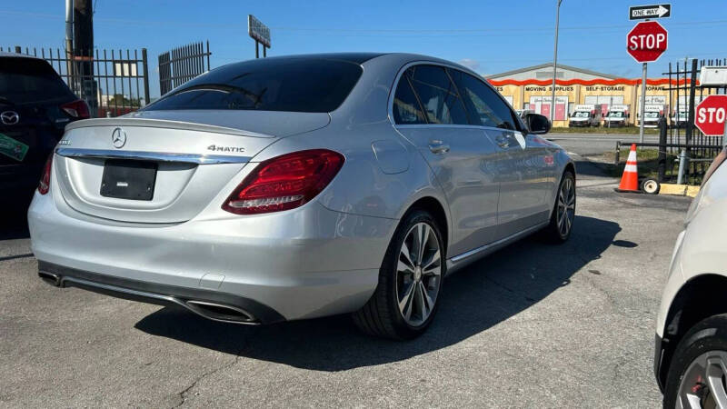 2016 Mercedes-Benz C-Class