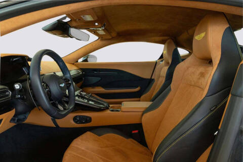 2025 Aston Martin Vantage