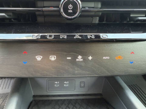 2025 Nissan Murano SV