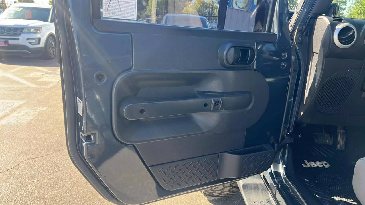 2008 Jeep Wrangler Unlimited for sale at Auto Plaza in Fresno, CA