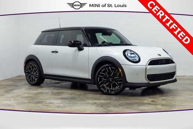 2025 MINI Hardtop 2 Door Cooper S Signature Trim