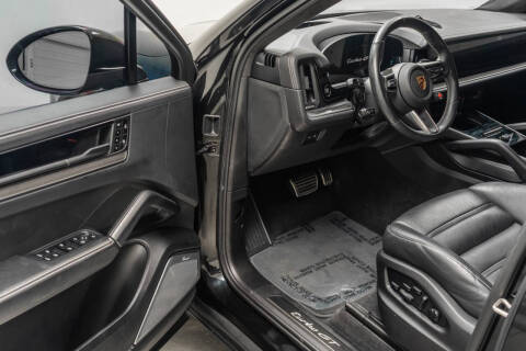 2024 Porsche Cayenne Turbo GT