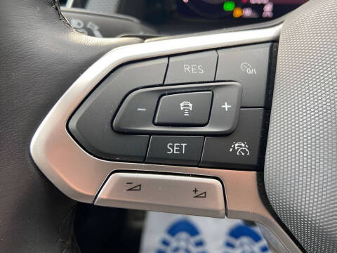 2024 Volkswagen Atlas Cross Sport SEL R-Line 4Motion