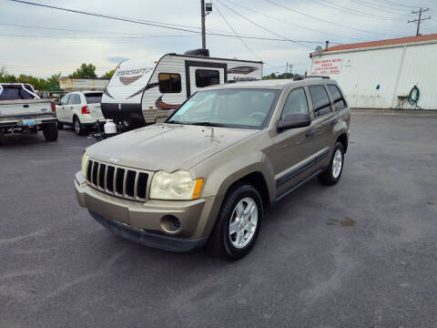 2006 Jeep Grand Cherokee for sale at Big Boys Auto Sales in Russellville KY