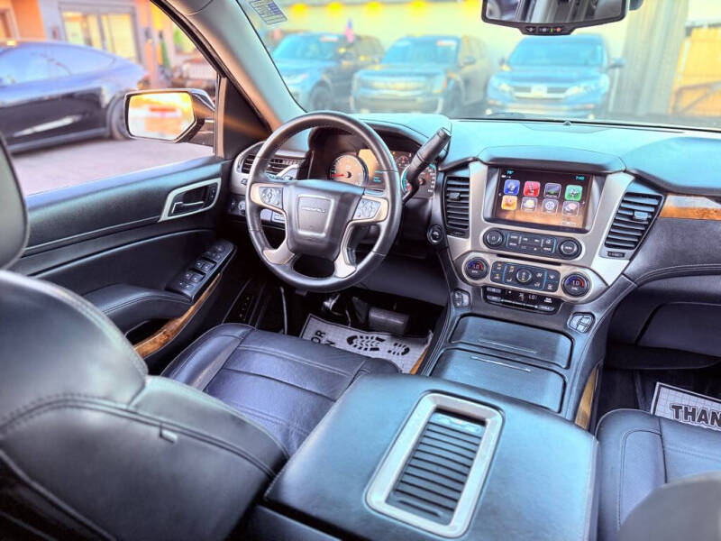 2017 GMC Yukon Denali