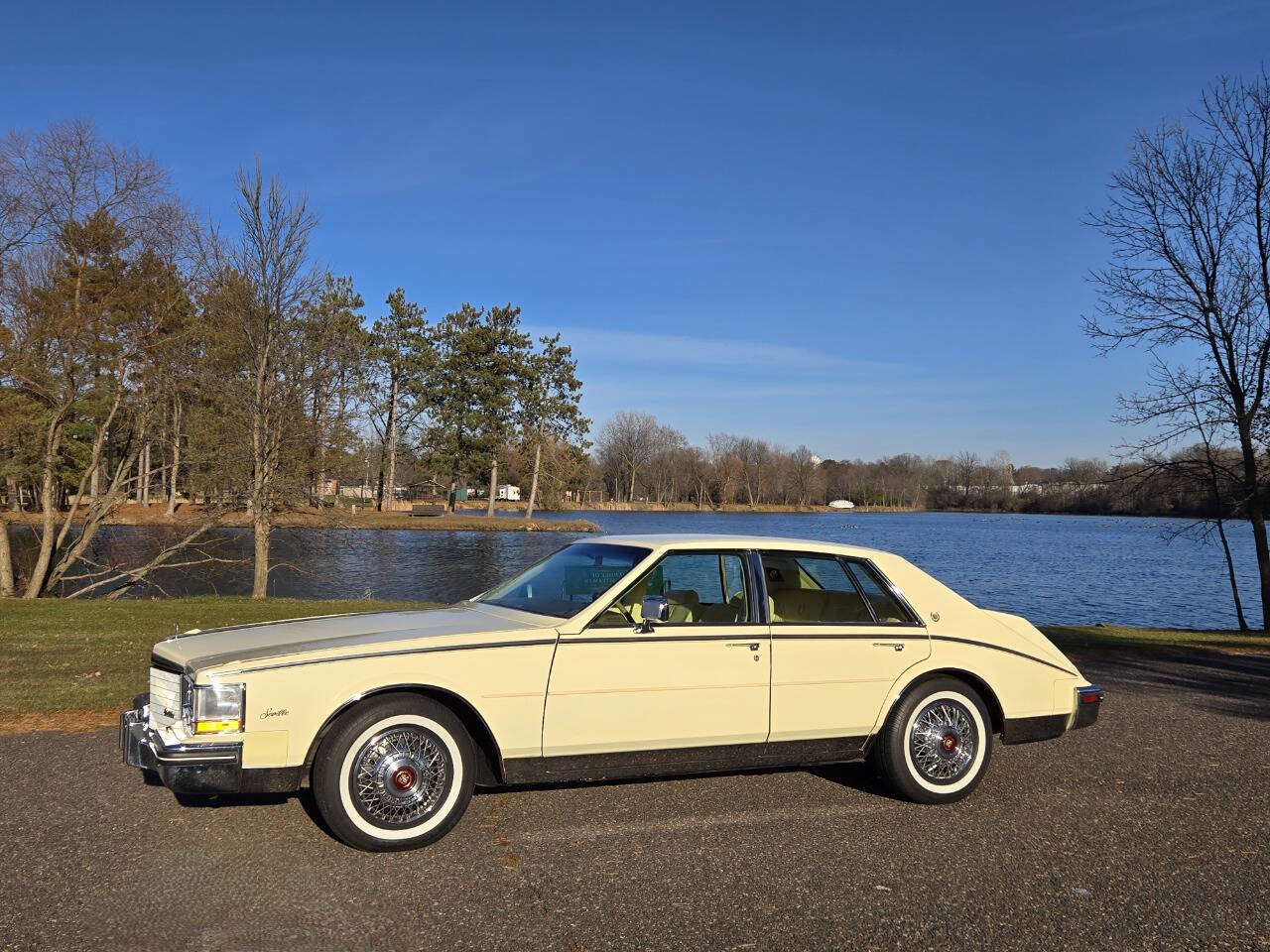 1984 Cadillac Seville 9