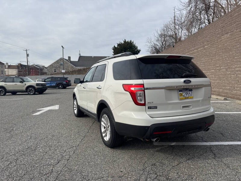 2011 Ford Explorer XLT