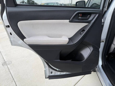 2014 Subaru Forester 2.5i