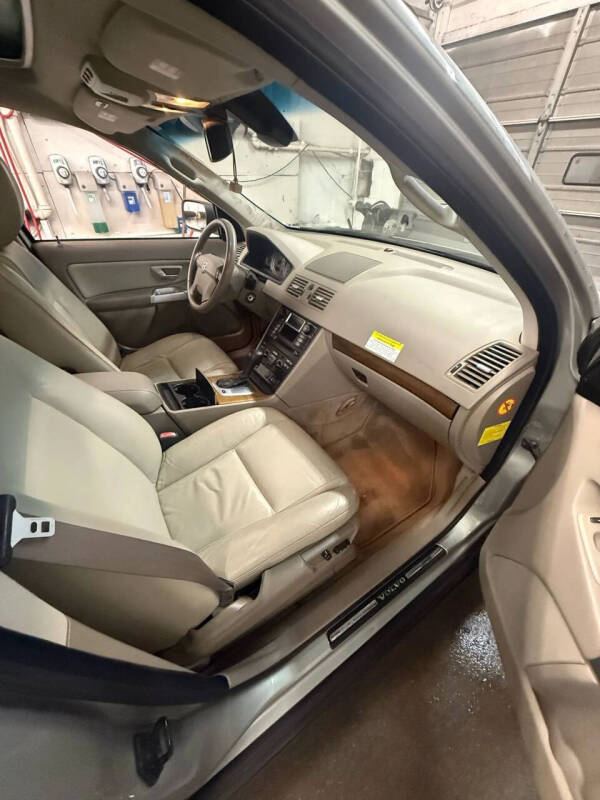 2005 Volvo XC90 2.5T