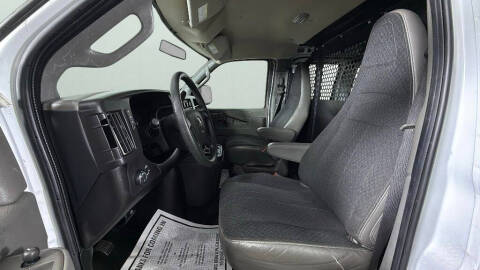 2024 Chevrolet Express 2500