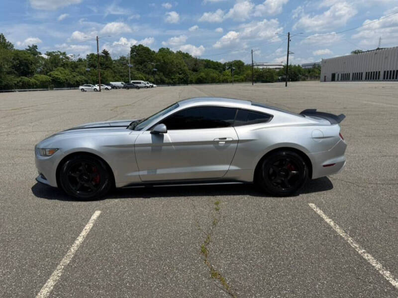 2017 Ford Mustang V6