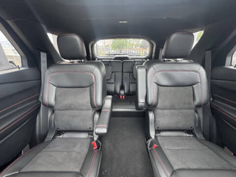 2024 Ford Explorer ST-Line