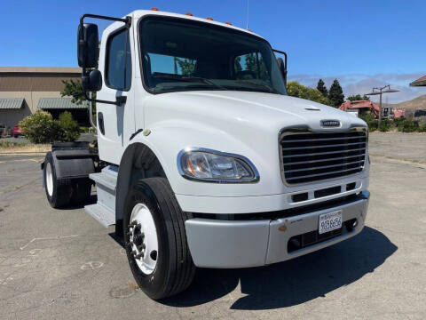 2019 Freightliner M2 106