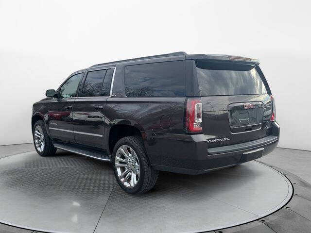 2017 GMC Yukon XL SLT