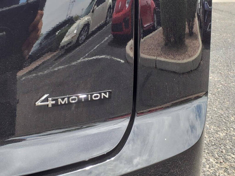 2025 Volkswagen Atlas Cross Sport SEL Premium R-Line 4Motion