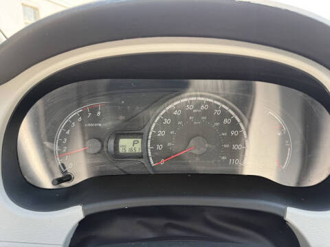2012 Toyota Sienna LE 8-Passenger